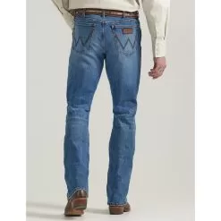 Wrangler Retro Men's Relaxed Fit Bootcut Jeans